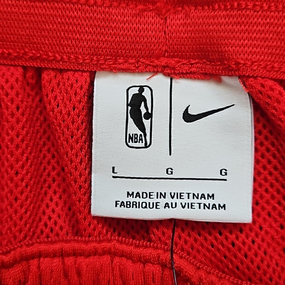 Nike NBA Chicago Bulls Mesh Practice Shorts Red NWT - Picture 8 of 10